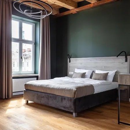 Szálloda Oysters & Bubbles Gastro Hotel. Rynok Square