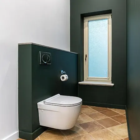 Hotel Oysters & Bubbles Gastro Hotel. Rynok Square Lemberg