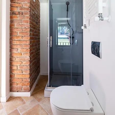 Oysters & Bubbles Gastro Hotel. Rynok Square Lviv