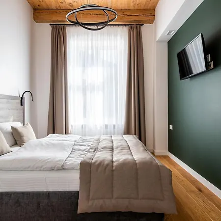 Oysters & Bubbles Gastro Hotel. Rynok Square Ξενοδοχείο