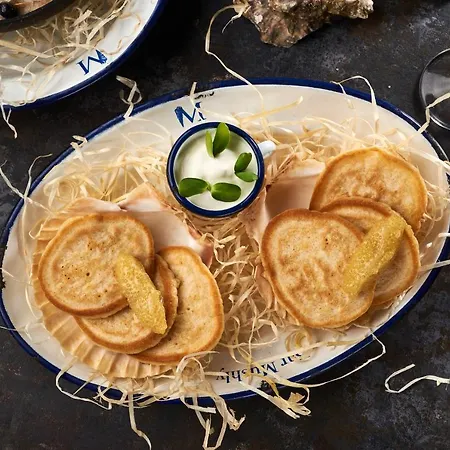 Oysters & Bubbles Gastro Hotel. Rynok Square Hotel Lemberg