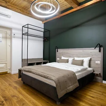 Hotel Oysters & Bubbles Gastro Hotel. Rynok Square