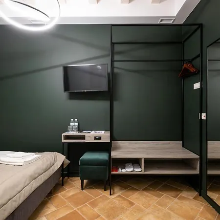 Ξενοδοχείο Oysters & Bubbles Gastro Hotel. Rynok Square