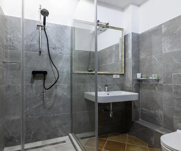 Oysters & Bubbles Gastro Hotel. Rynok Square * Lviv