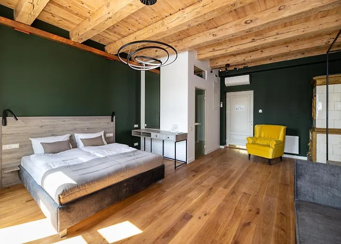 Hotel Oysters & Bubbles Gastro Hotel. Rynok Square *