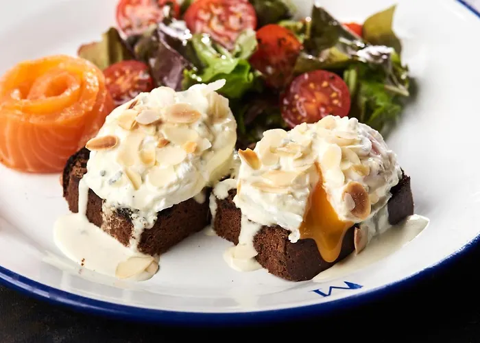 Oysters & Bubbles Gastro Hotel. Rynok Square Hotel Lvov