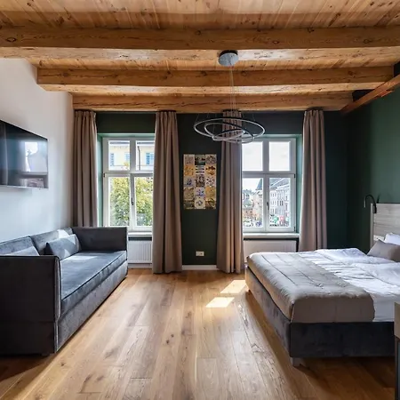 호텔 Oysters & Bubbles Gastro Hotel. Rynok Square 리비프