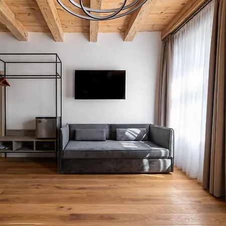 호텔 Oysters & Bubbles Gastro Hotel. Rynok Square 리비프