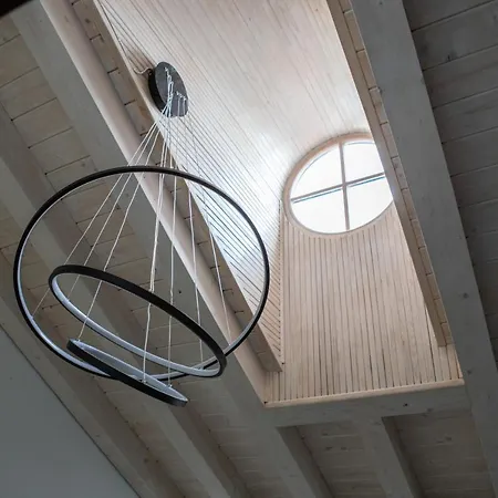 Oysters & Bubbles Gastro Hotel. Rynok Square 호텔