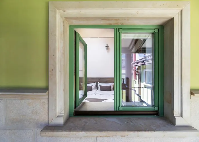 Oysters & Bubbles Gastro Hotel. Rynok Square * Lviv