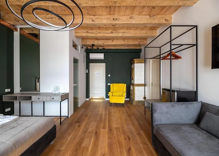 Hotel Oysters & Bubbles Gastro Hotel. Rynok Square