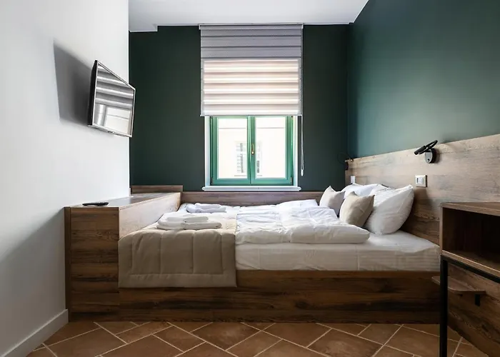 Hotel Oysters & Bubbles Gastro Hotel. Rynok Square *